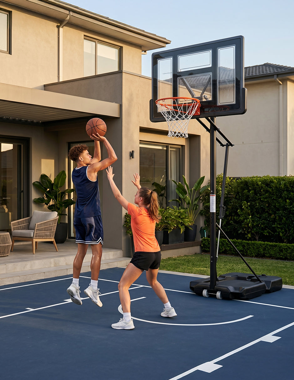 Canasta de Básquetbol Portátil Booker con Tablero de Policarbonato y Altura Ajustable de 1.45 a 3.05 m